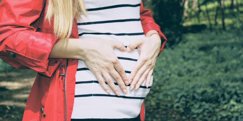 pregnant woman 孕妇瑜伽