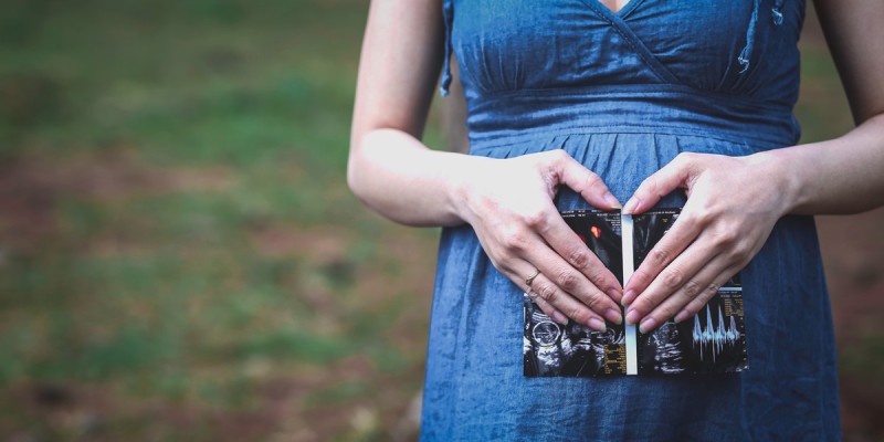 pregnant woman 孕妇瑜伽