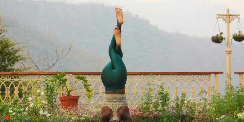 瑜伽倒立 yoga