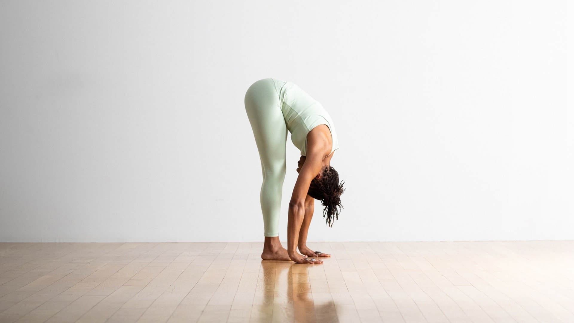 瑜伽前屈 Yoga flexion
