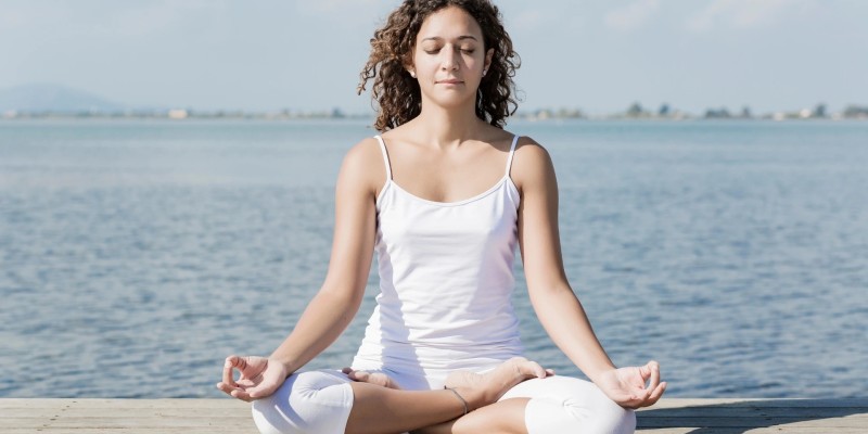 莲花坐姿 Padmasana