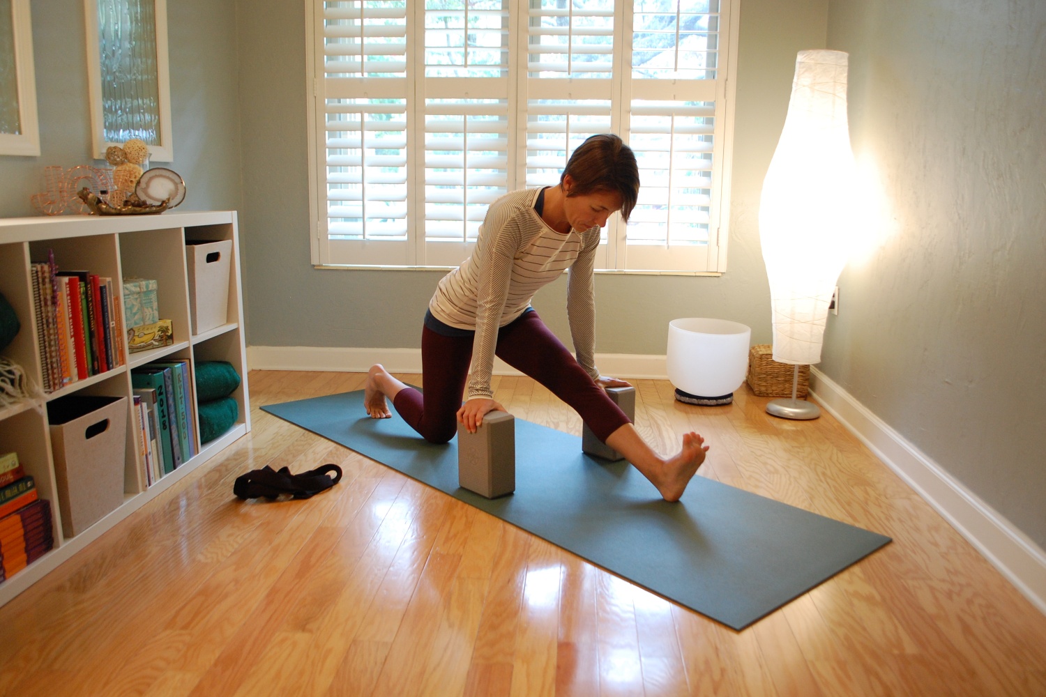 神猴式 Hanumanasana1