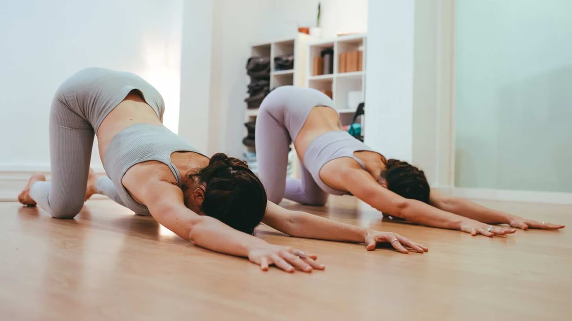 融心式 Anahatasana2