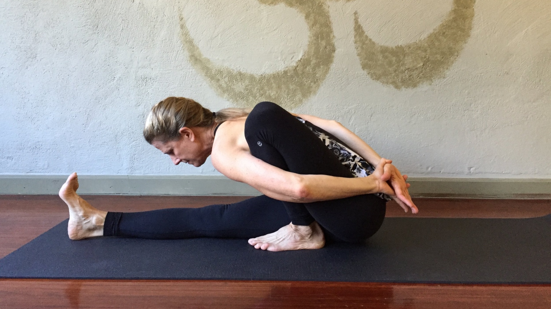 圣哲马里其 A Marichyasana A1