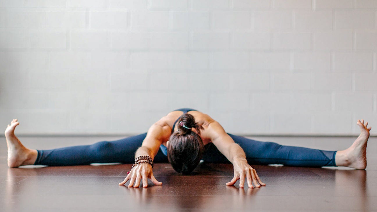 坐角式 Upavistha Konasana