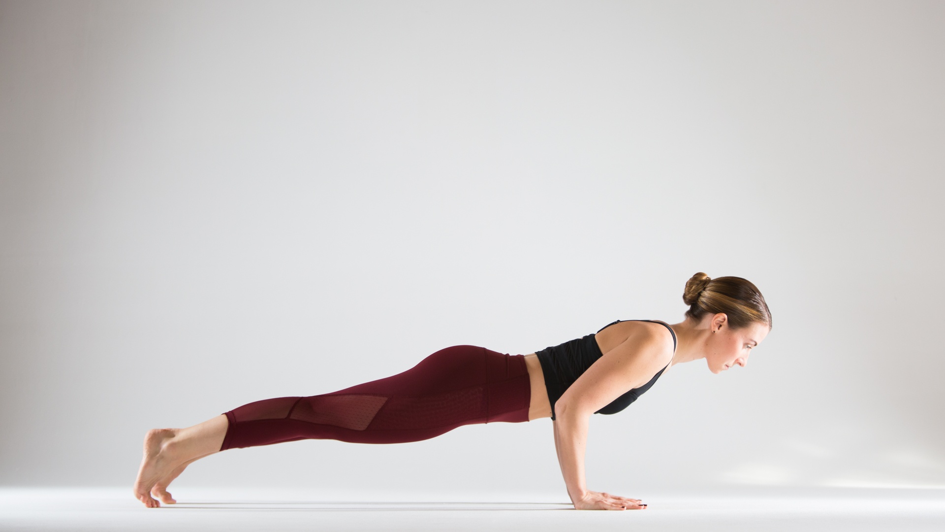 四柱式 Chaturanga Dandasana