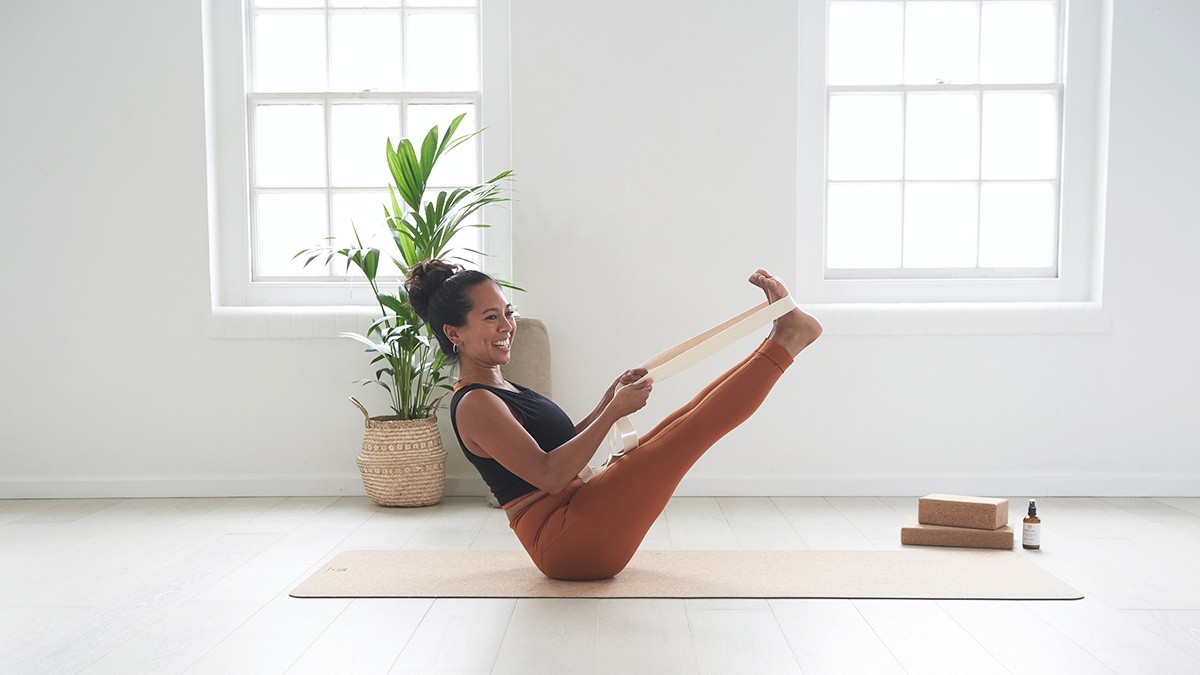船式 Navasana