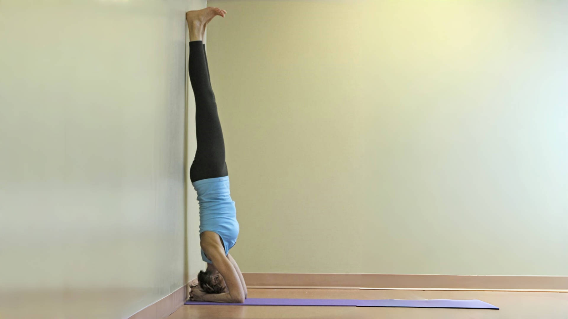 头倒立 Sirsasana