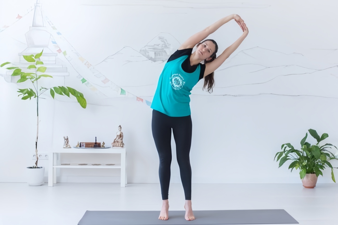 Tiryaka Tadasana