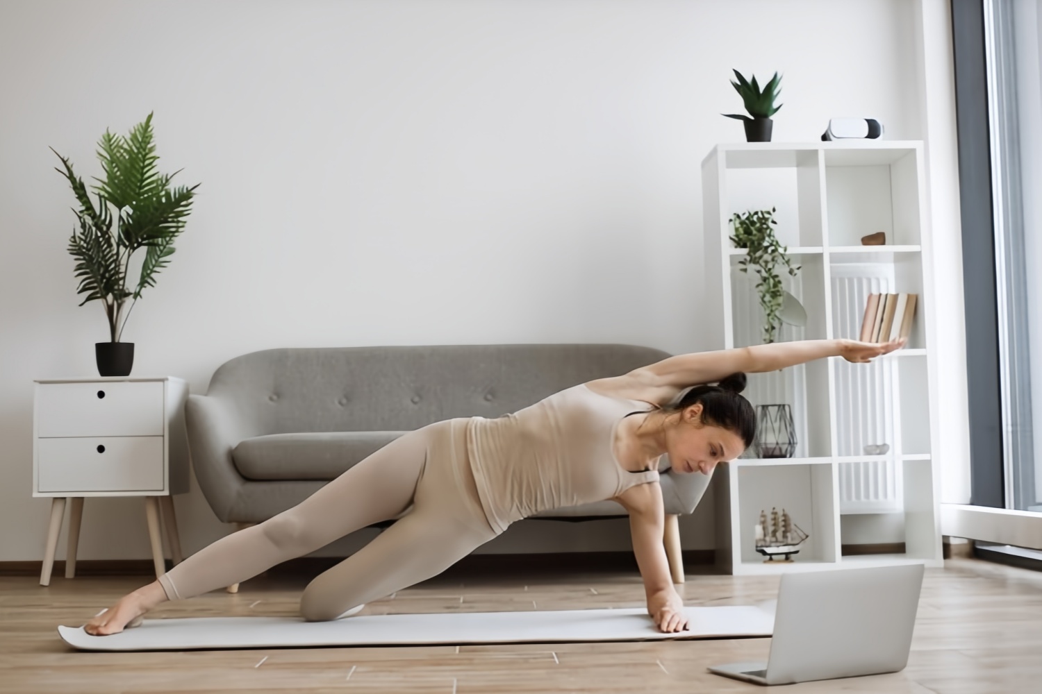 侧板式 Vasisthasana